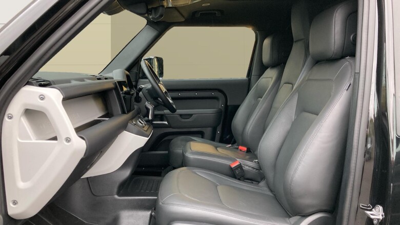 Land Rover Defender 90 Diesel 3.0 D250 Hard Top X-Dynamic HSE Auto [3 Seat]